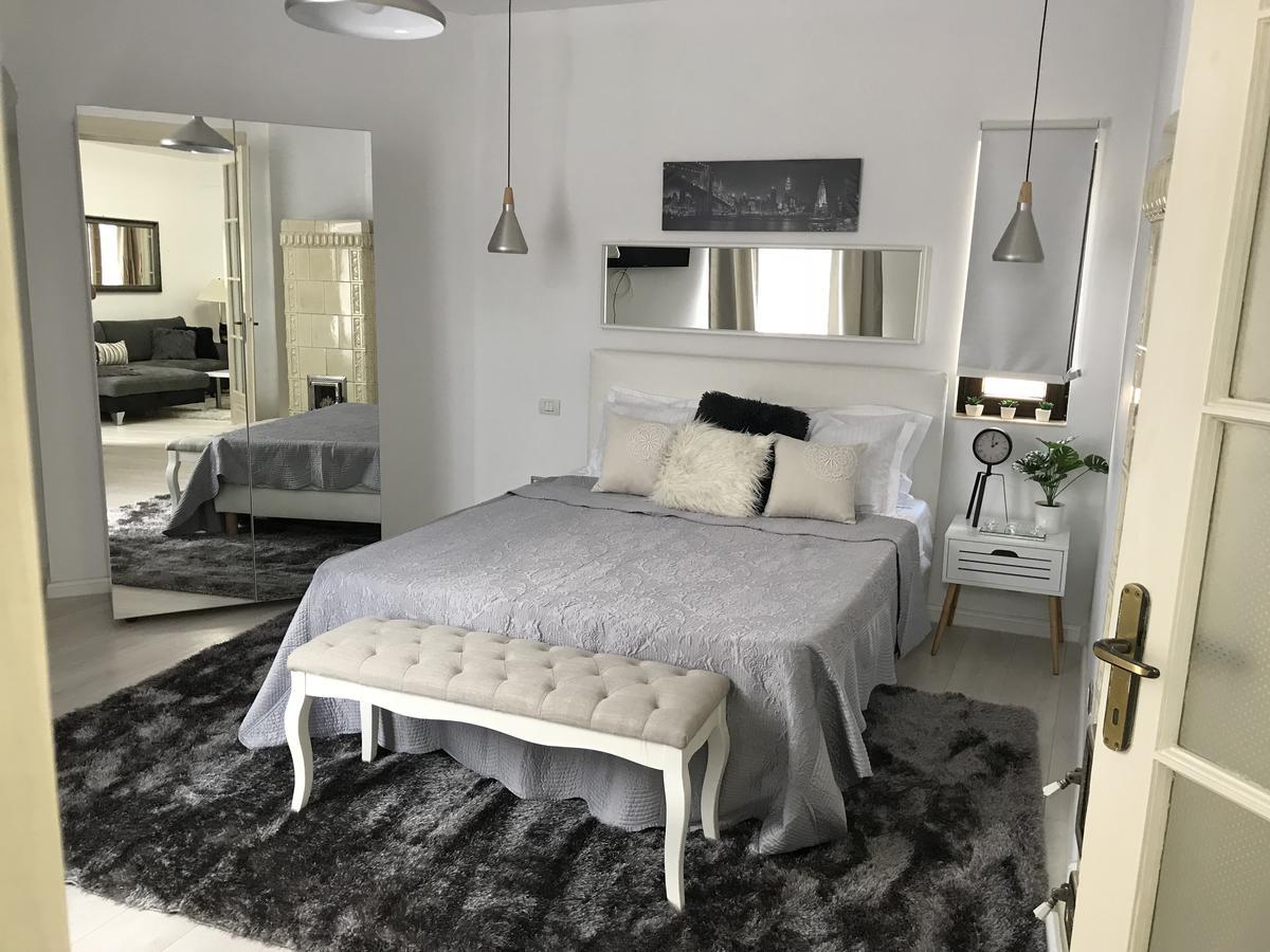 Metropole Apartments Invilla Old City Bükreş Dış mekan fotoğraf