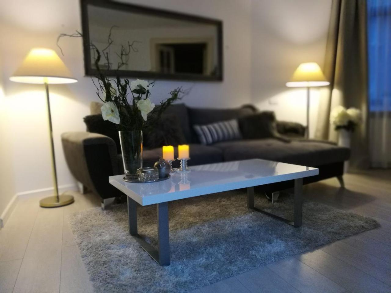 Metropole Apartments Invilla Old City Bükreş Dış mekan fotoğraf