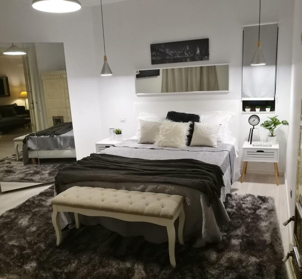 Metropole Apartments Invilla Old City Bükreş Dış mekan fotoğraf